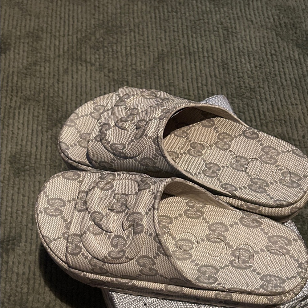 Gucci Cream and Gray Logo Platform Slides